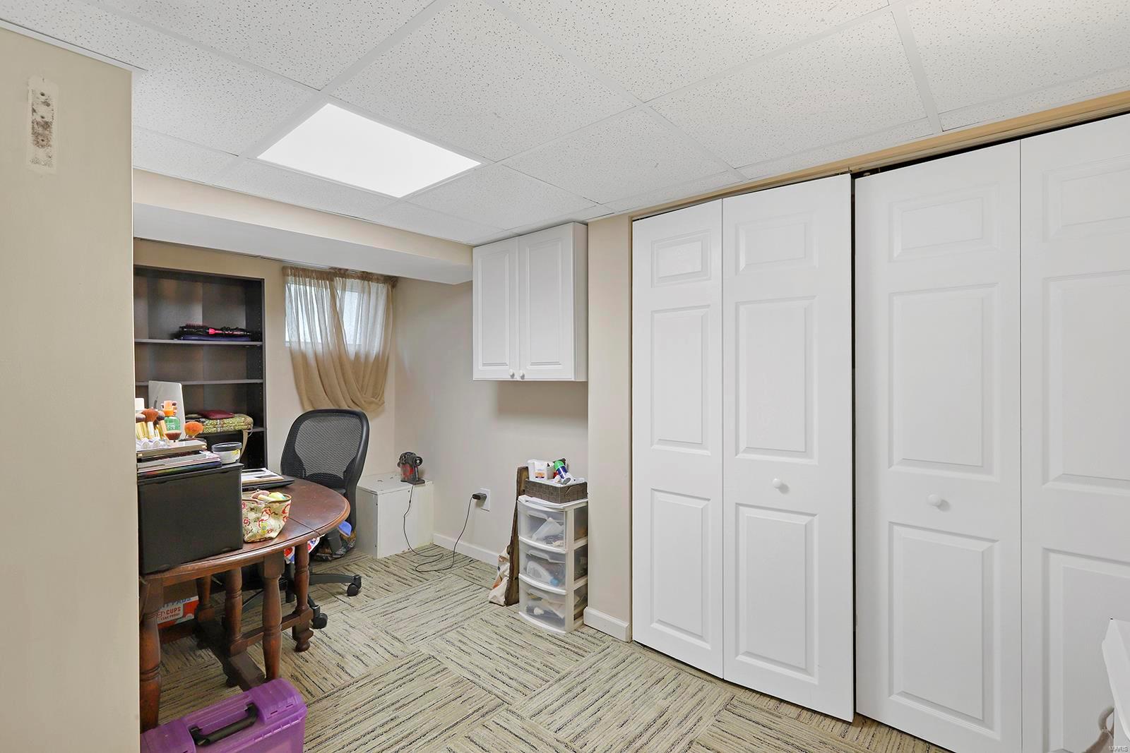 21 East Jackson Road Webster Groves, MO 63119 - Photo 24 of 34