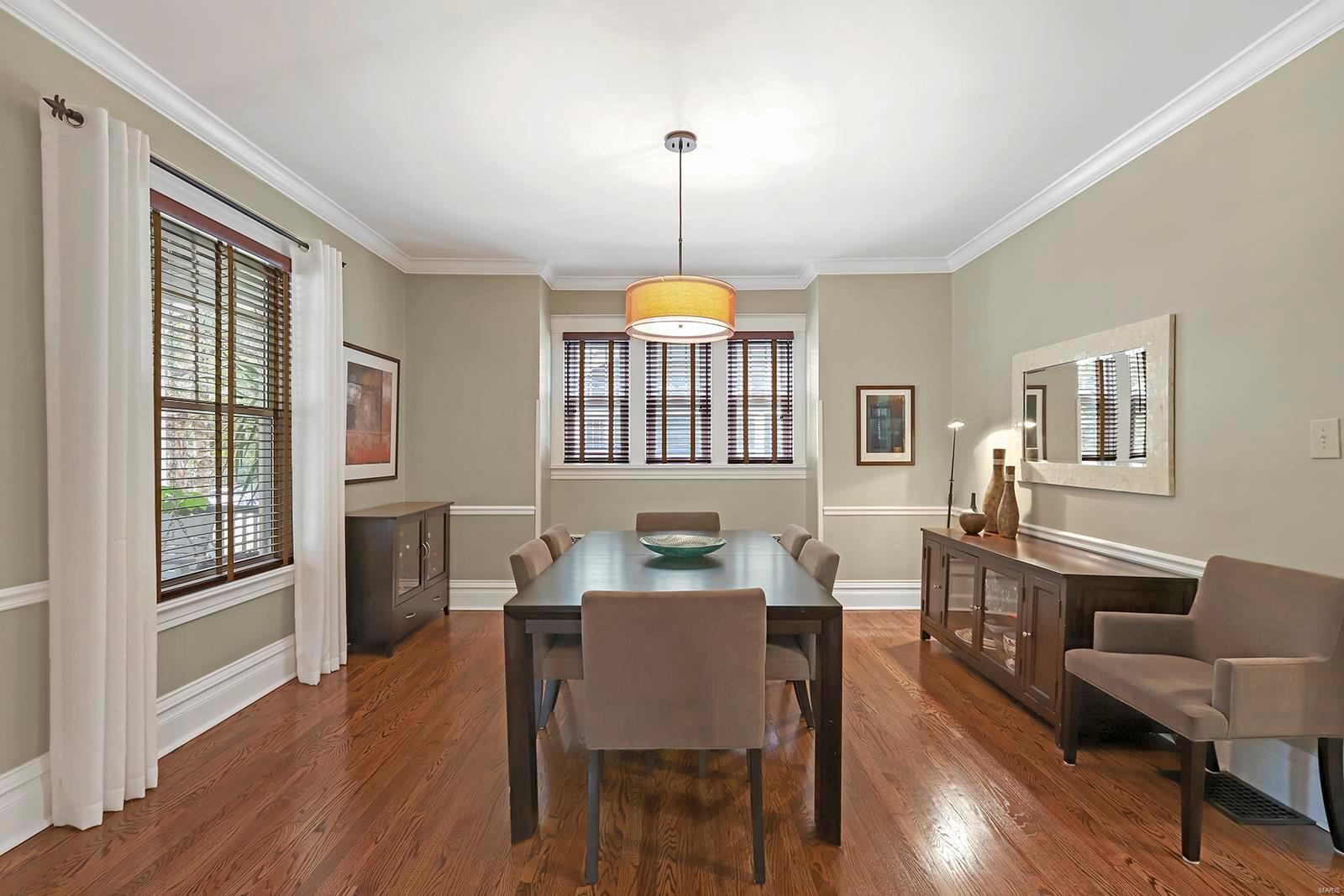 21 East Jackson Road Webster Groves, MO 63119 - Photo 7 of 34