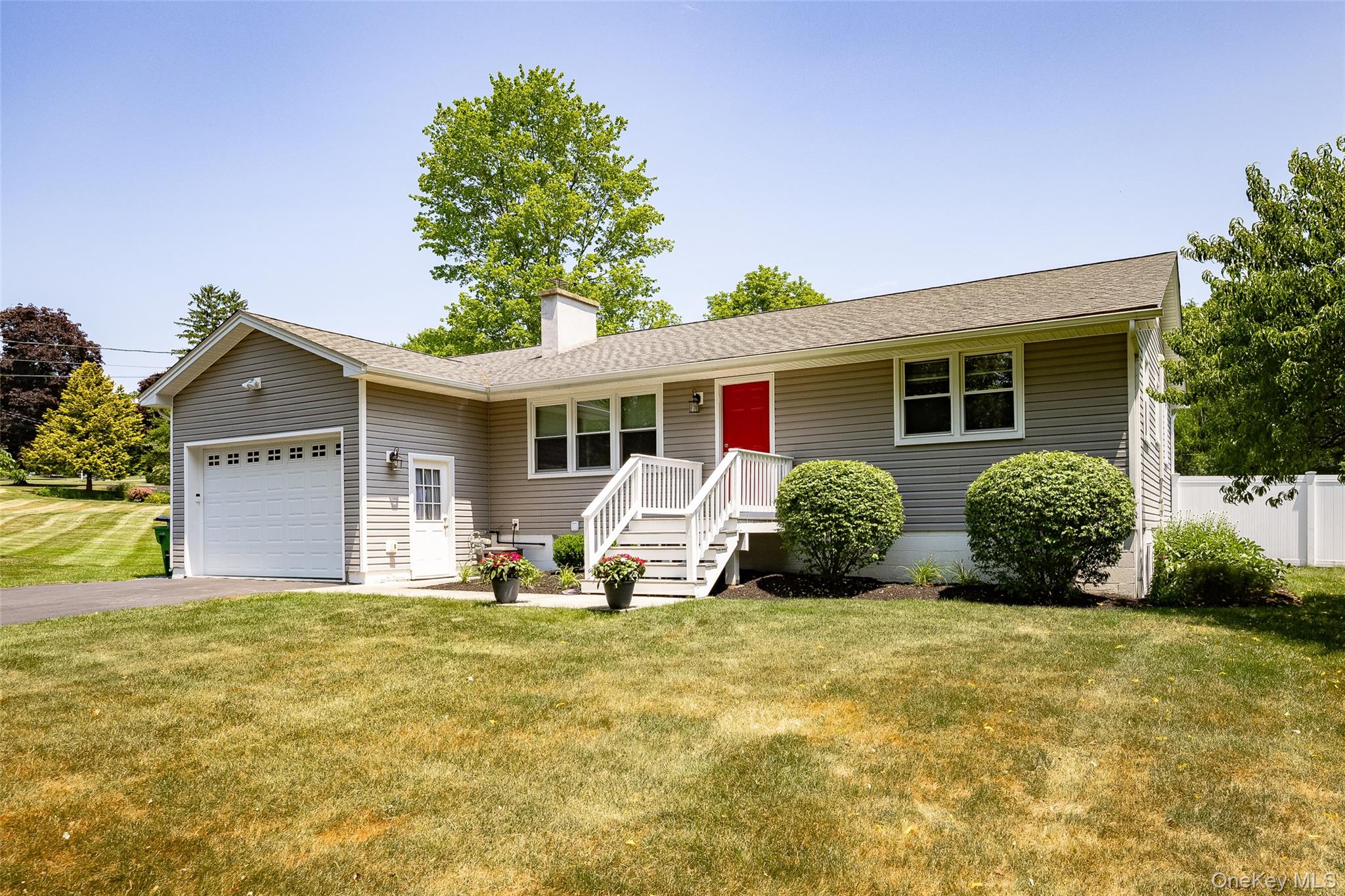 12 Hiview Road Wappingers Falls, NY 12590 - Photo 1 of 32