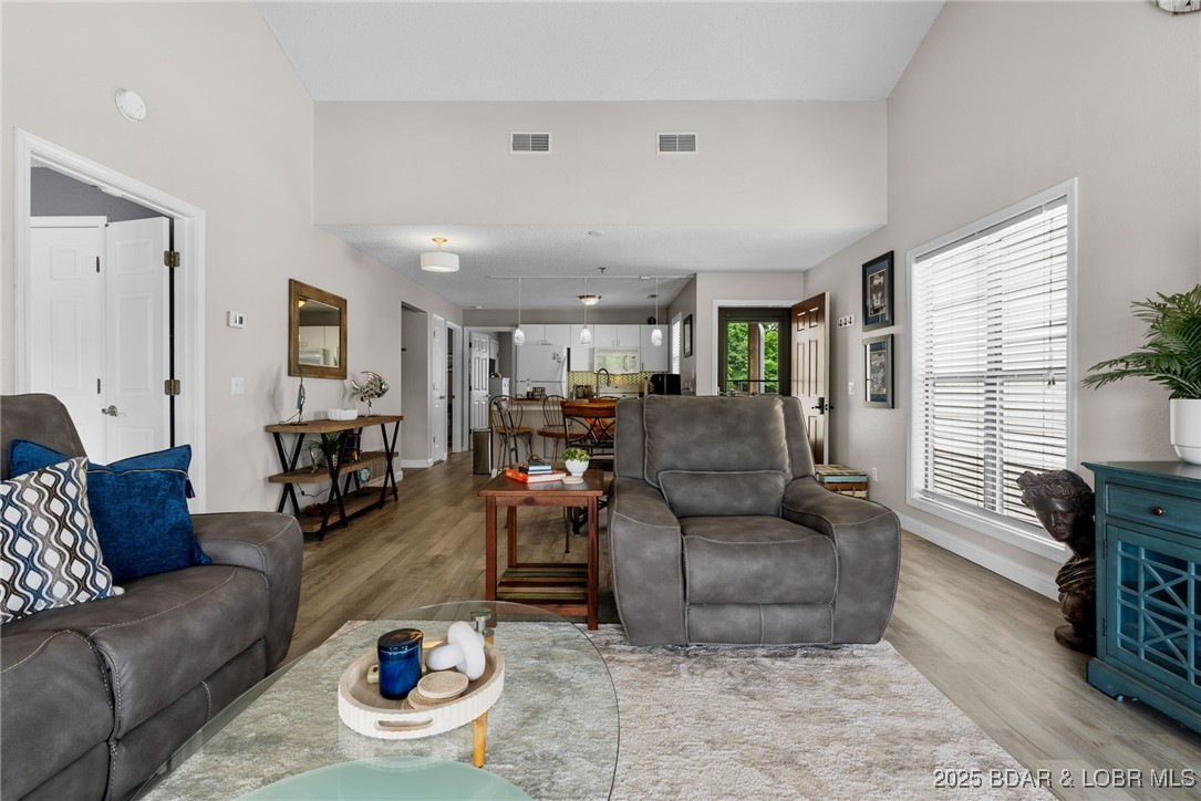 80 Willow Ridge Road, Unit 3A Lake Ozark, MO 65049 - Photo 9 of 37 Light-filled interior.