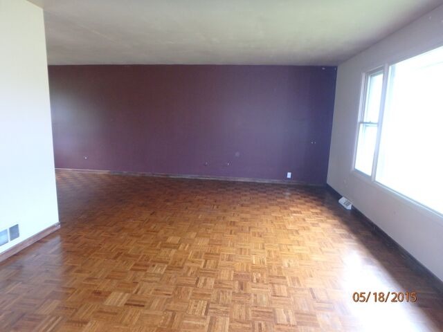 557 Old Meadow Road Matteson, IL 60443 - Photo 14 of 16 a view of room with window