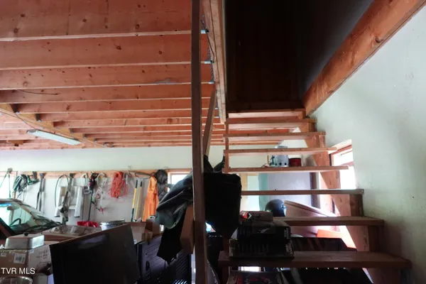 $1,200,000 | 639 Dream Farm Road, Birchleaf, VA 24220