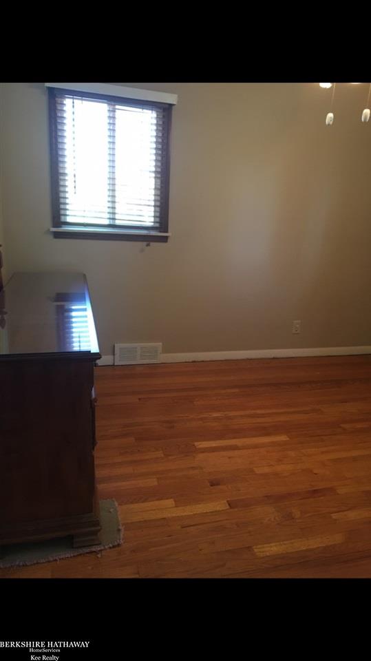 22494 David Eastpointe, MI 48021 - Photo 24 of 41 31321568-24.JPG