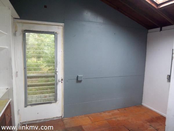 23 Lighthouse Road Aquinnah, MA 02535 - Photo 12 of 14 http://d1qzqeyxiitrap.cloudfront.net/photos/20212/600/8dab12bb.jpg