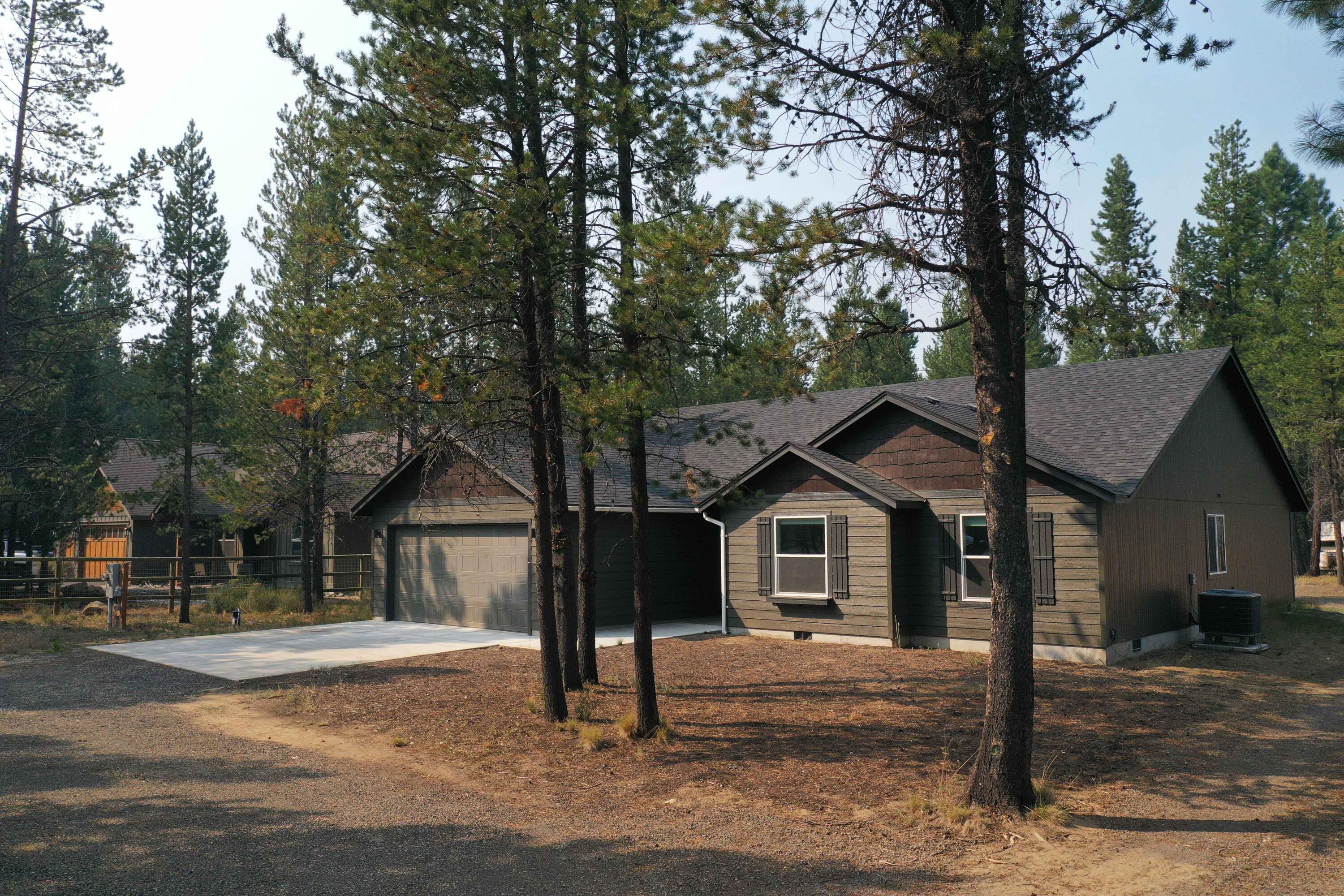 17160 Elsinore Road Bend, OR 97707 - Photo 6 of 47 17160 Elsinore Rd-6