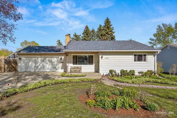 $299,900 | 124 South Rosedale Avenue, Aurora, IL 60506