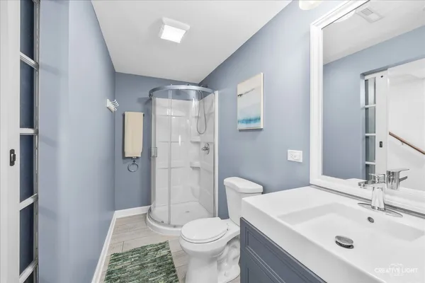$299,900 | 124 South Rosedale Avenue, Aurora, IL 60506