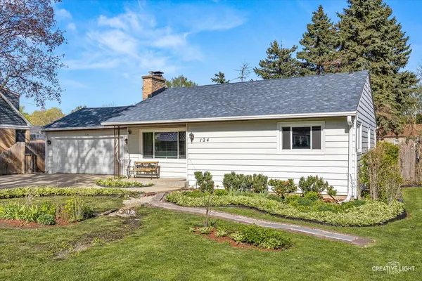 $299,900 | 124 South Rosedale Avenue, Aurora, IL 60506