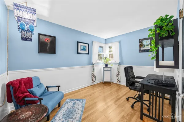 $299,900 | 124 South Rosedale Avenue, Aurora, IL 60506