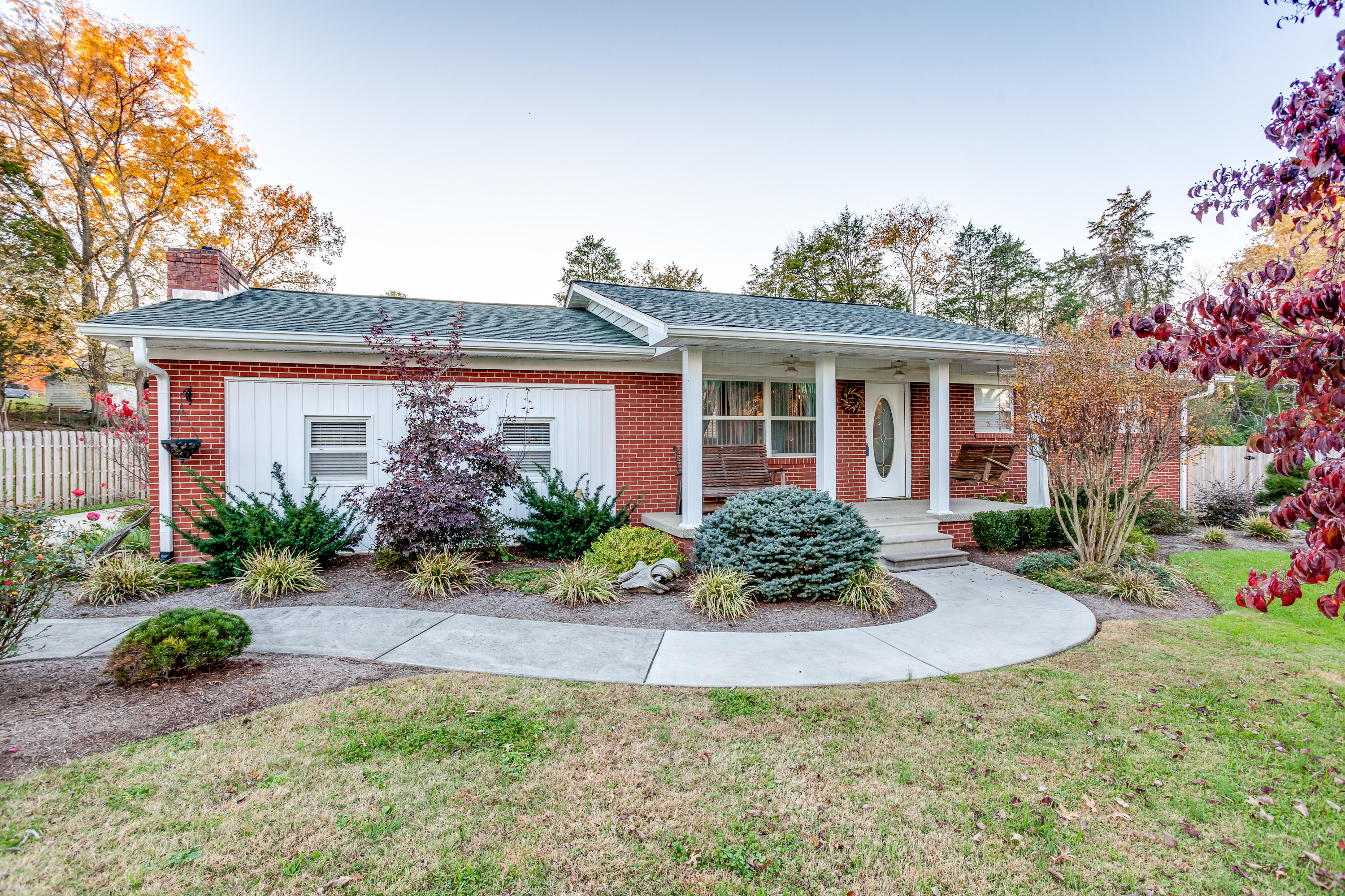 7109 Rollins Road Knoxville, TN 37918 - Photo 1 of 34 003201109-4-7109RollinsRdKnoxvilleTN-SMA
