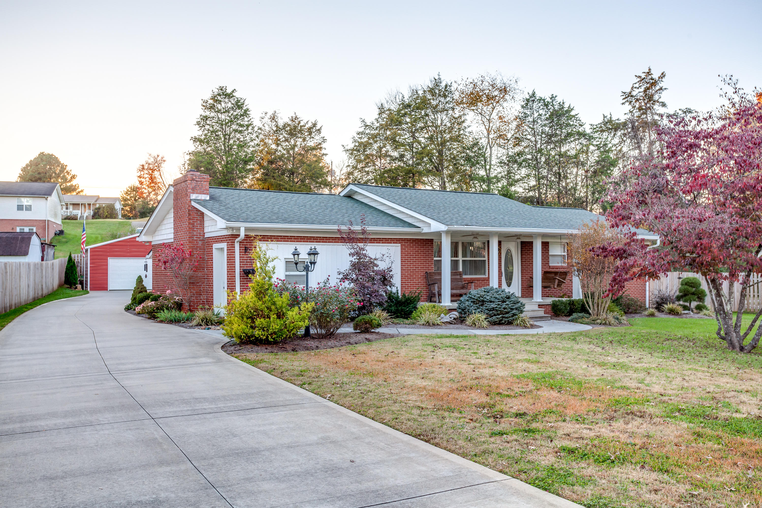 7109 Rollins Road Knoxville, TN 37918 - Photo 2 of 34 001201109-4-7109RollinsRdKnoxvilleTN-SMA