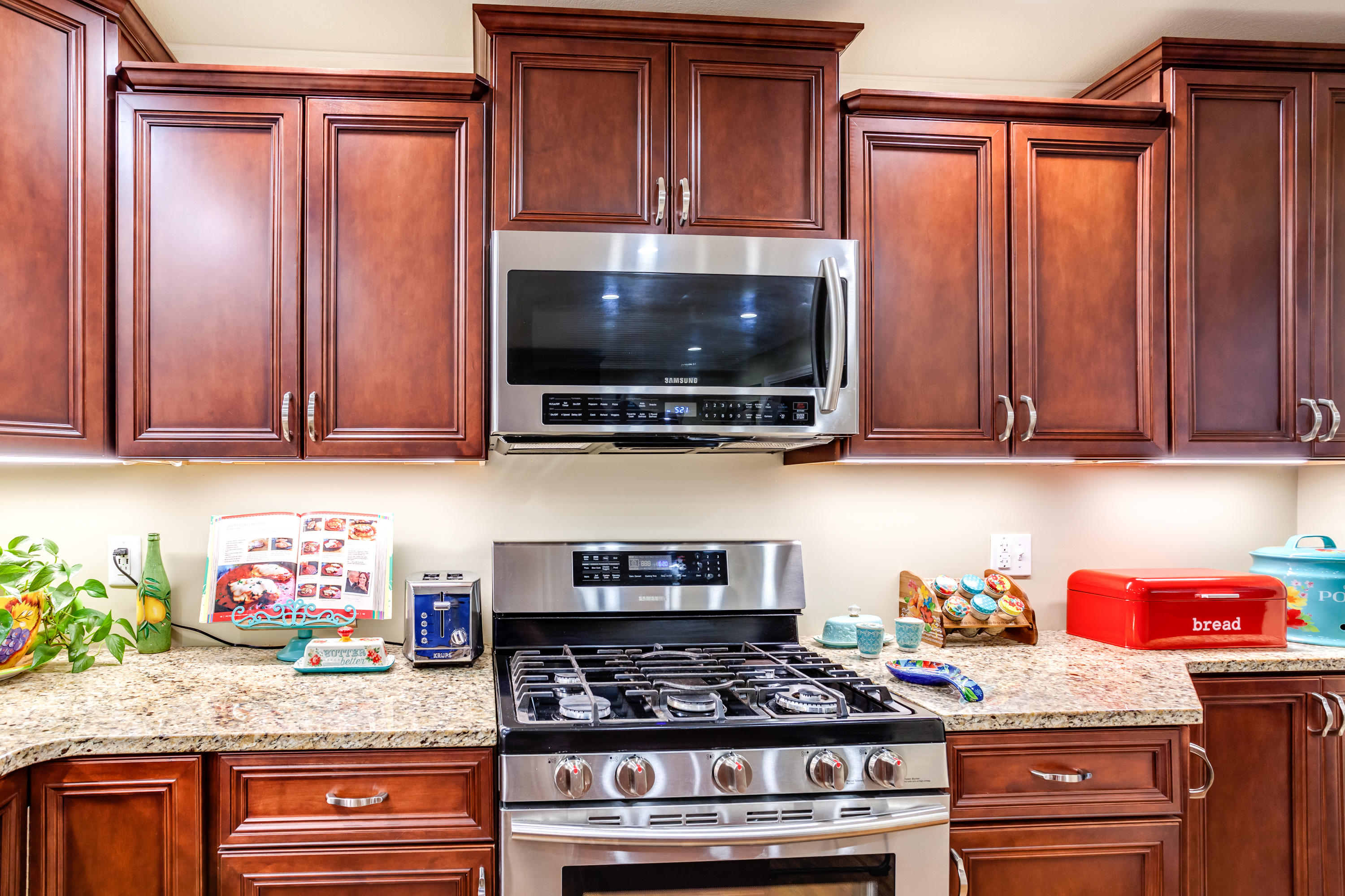 7109 Rollins Road Knoxville, TN 37918 - Photo 11 of 34 011201109-4-7109RollinsRdKnoxvilleTN-SMA