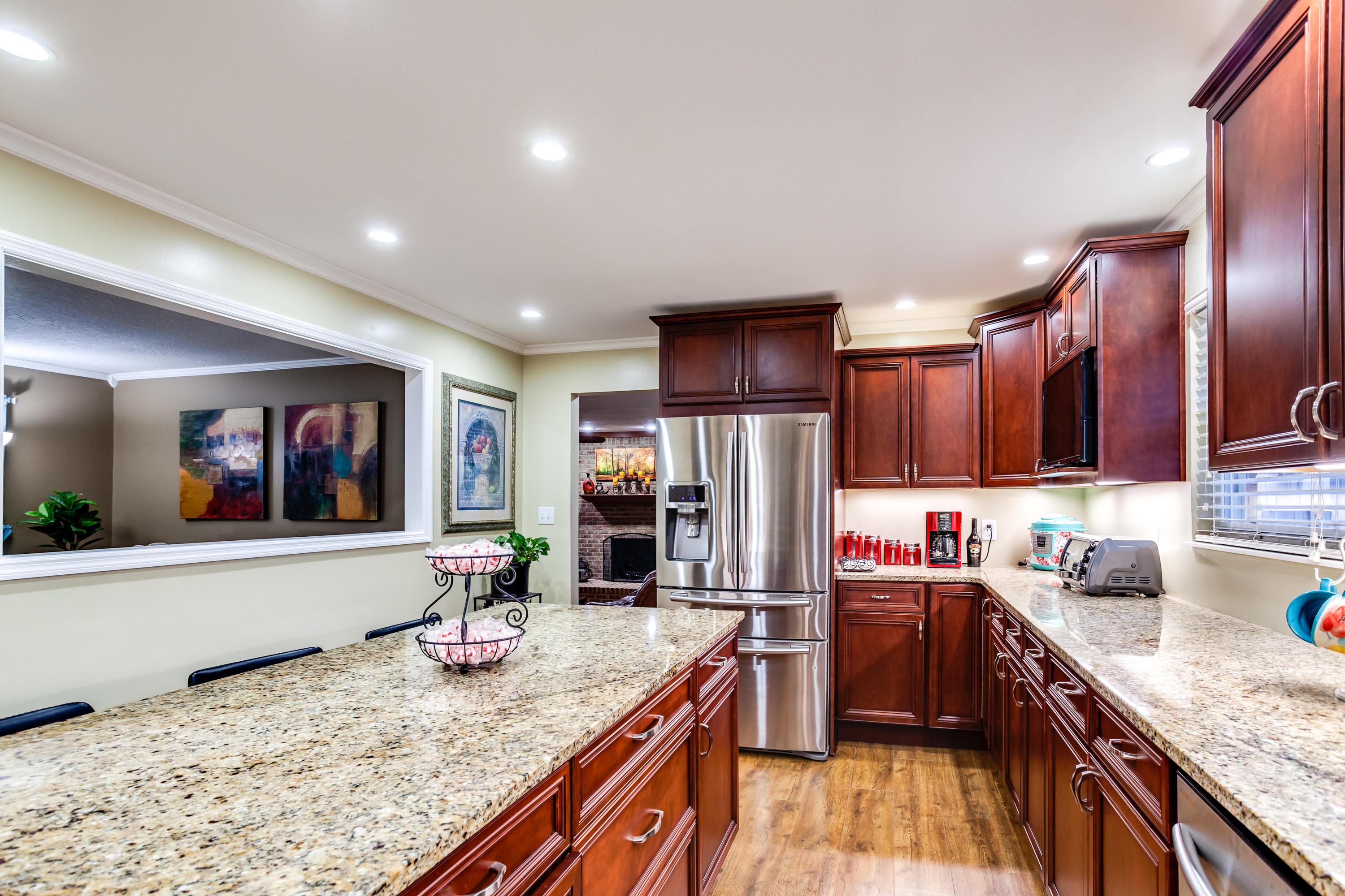 7109 Rollins Road Knoxville, TN 37918 - Photo 12 of 34 012201109-4-7109RollinsRdKnoxvilleTN-SMA