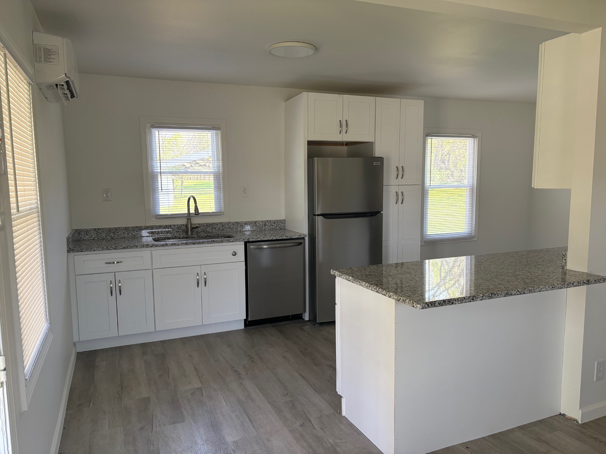 3011 Trenton Road Clarksville, TN 37040 - Photo 3 of 34 Gallery Image 3