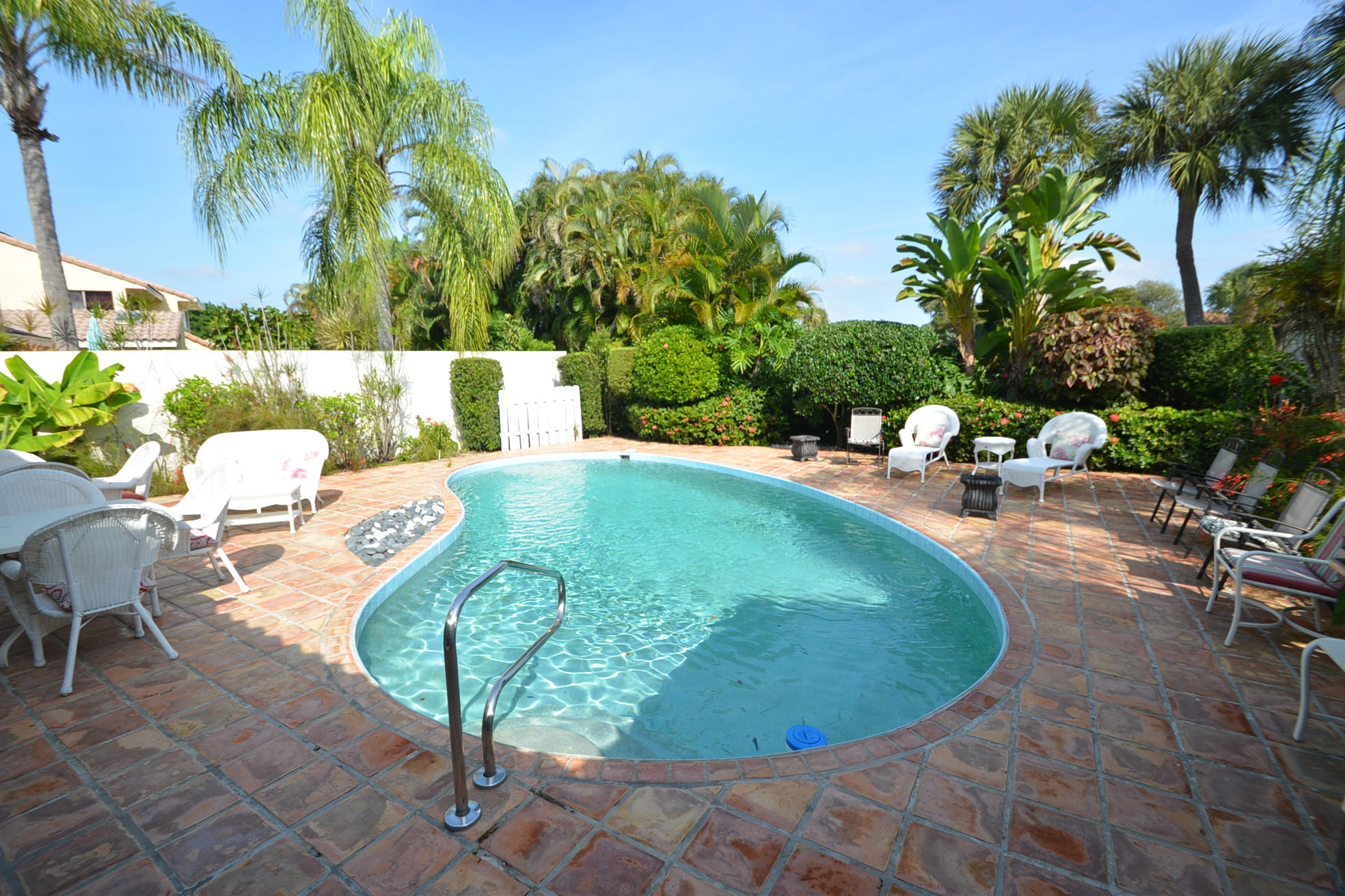 19556 Bay View Road Boca Raton, FL 33434 - Photo 24 of 35 Pool & Patio