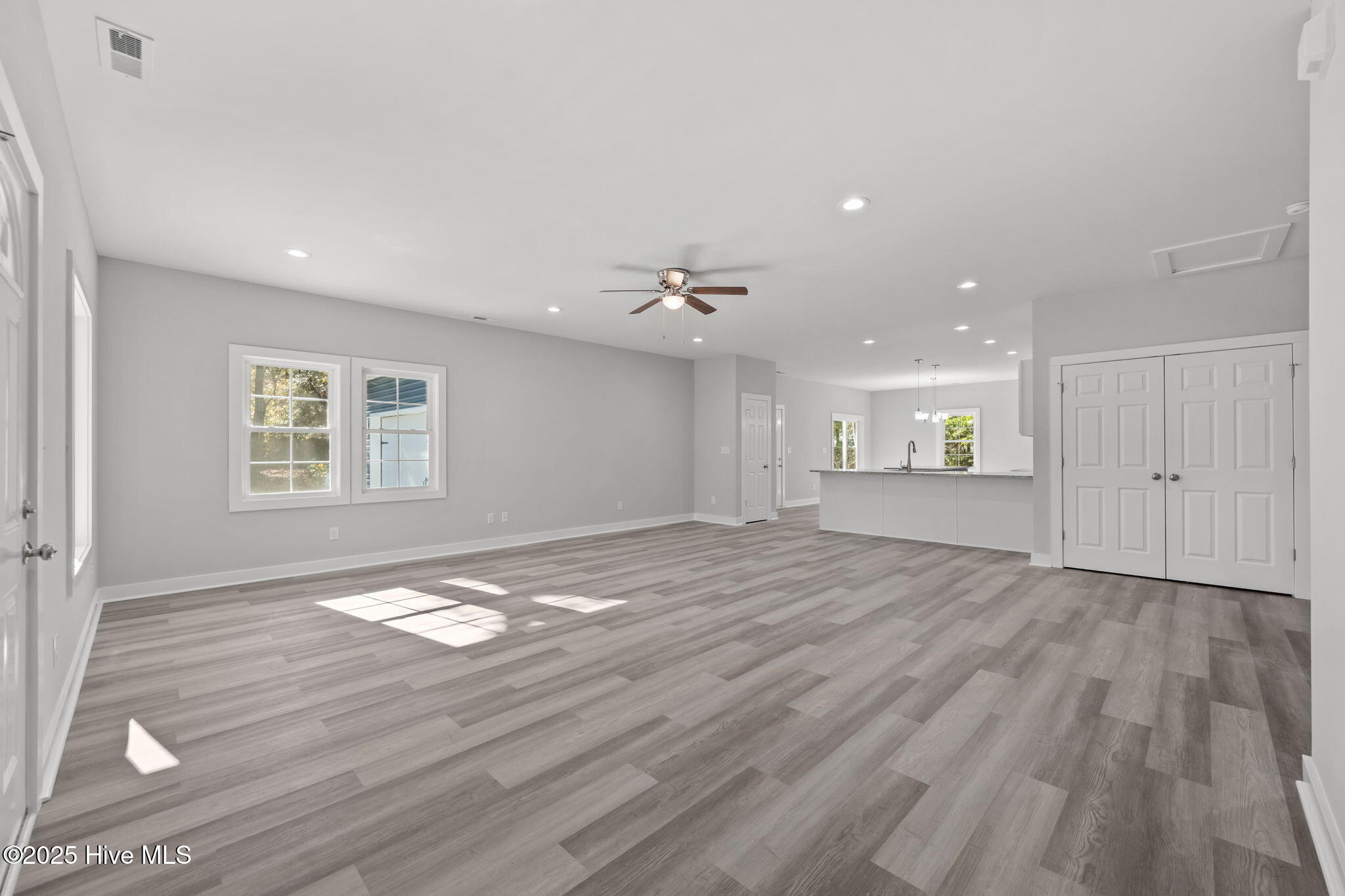 802 Little Cardinal Court Jacksonville, NC 28540 - Photo 12 of 52 48-web-or-mls-_RAD7692