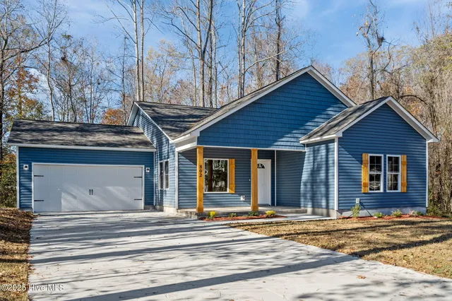 $389,900 | 802 Little Cardinal Court, Jacksonville, NC 28540