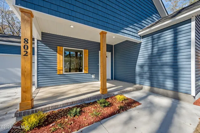 $389,900 | 802 Little Cardinal Court, Jacksonville, NC 28540