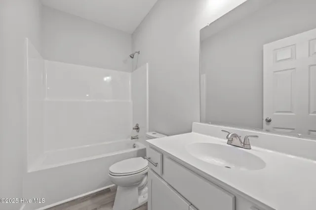 $389,900 | 802 Little Cardinal Court, Jacksonville, NC 28540