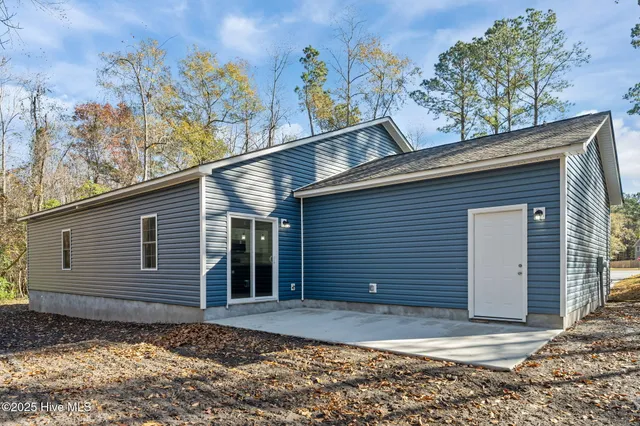 $389,900 | 802 Little Cardinal Court, Jacksonville, NC 28540
