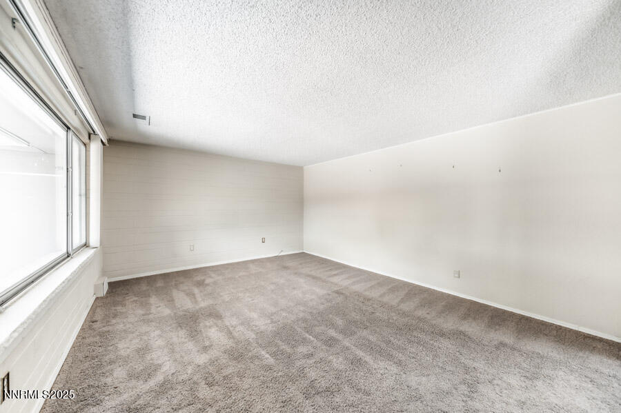 1950 West Plumb Lane Reno, NV 89509 - Photo 9 of 50 P-1010