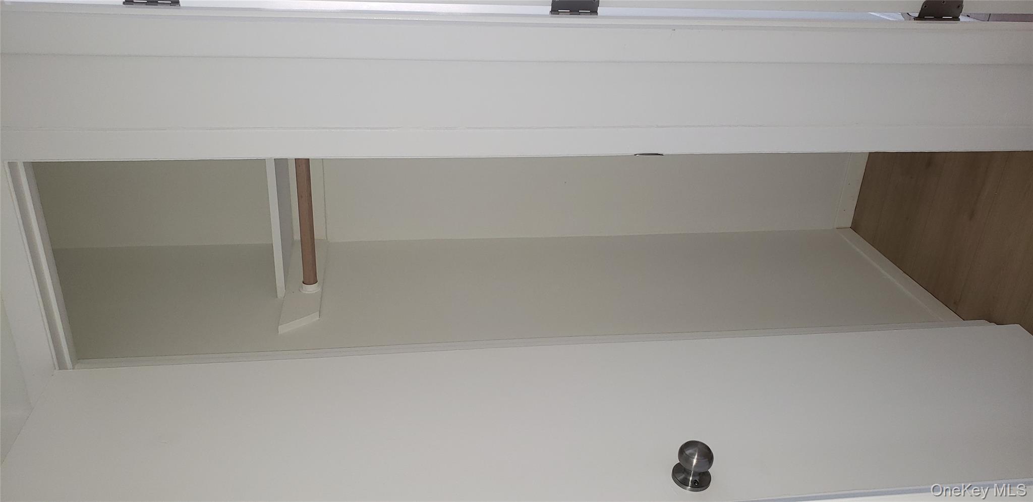 184-11 144th Road Queens, NY 11413 - Photo 6 of 16 a view of bathroom