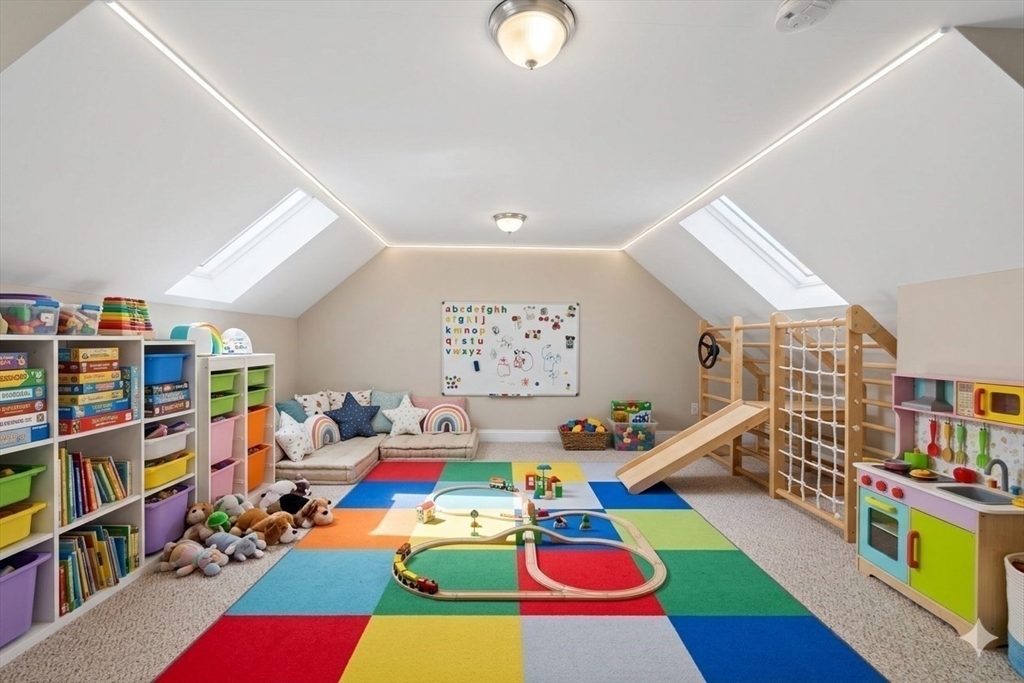 63 Boyd Street, Unit 63 Watertown, MA 02472 - Photo 31 of 42