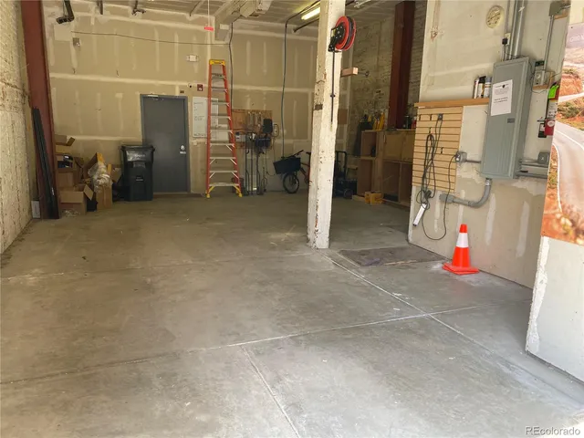 a view of parking area