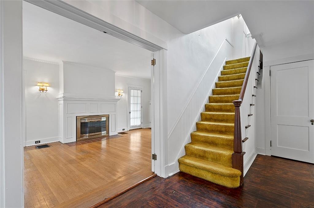 511 Walnut Road Pittsburgh, PA 15202 - Photo 8 of 25 Gallery Image 8