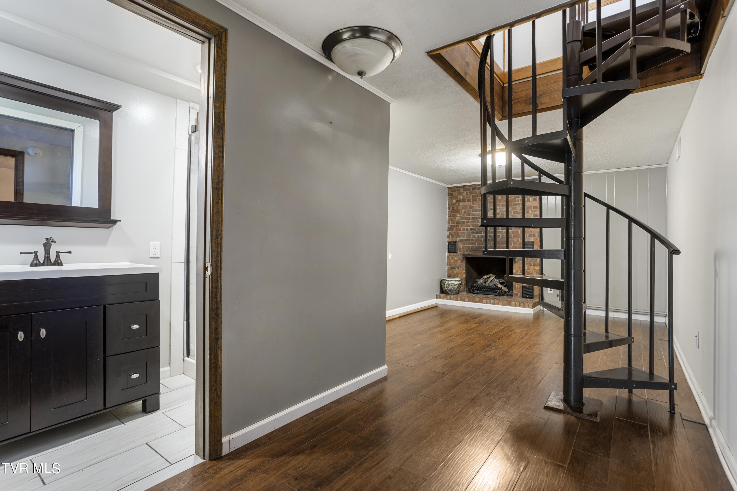 104 Ridgemont Street Bristol, TN 37620 - Photo 35 of 60 177A3896-HDR