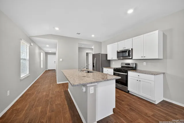 $1,600 | 11927 Hondo Creek, San Antonio, TX 78245