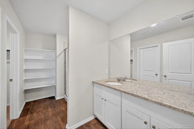 $1,600 | 11927 Hondo Creek, San Antonio, TX 78245