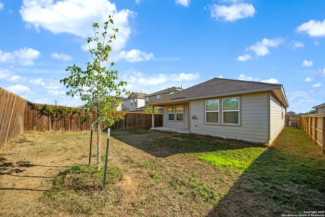 $1,600 | 11927 Hondo Creek, San Antonio, TX 78245