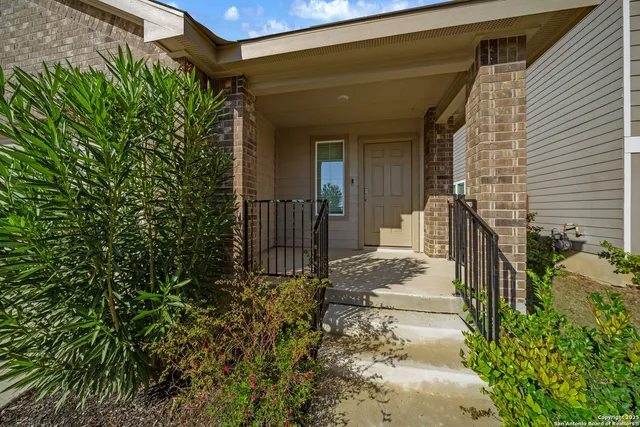 $1,600 | 11927 Hondo Creek, San Antonio, TX 78245
