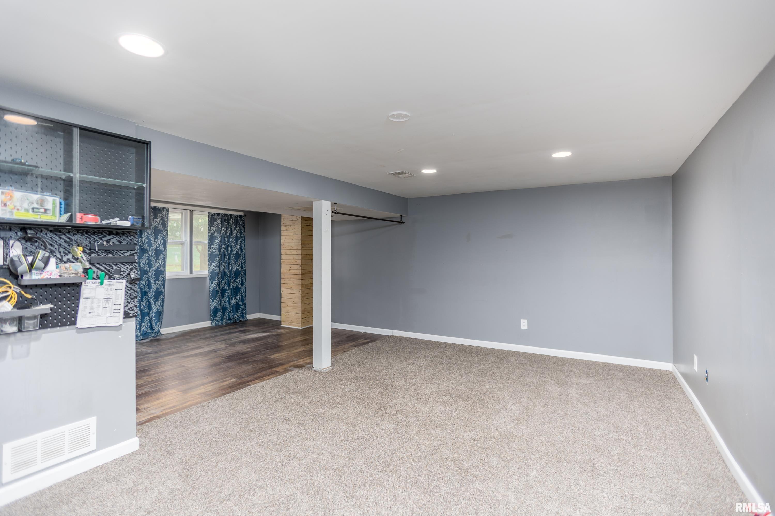 3404 Fairhaven Road Davenport, IA 52807 - Photo 26 of 35 Gallery Image 26