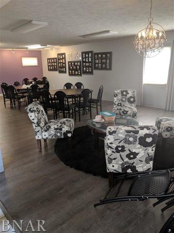 709 West College Avenue Normal, IL 61761 - Photo 3 of 10