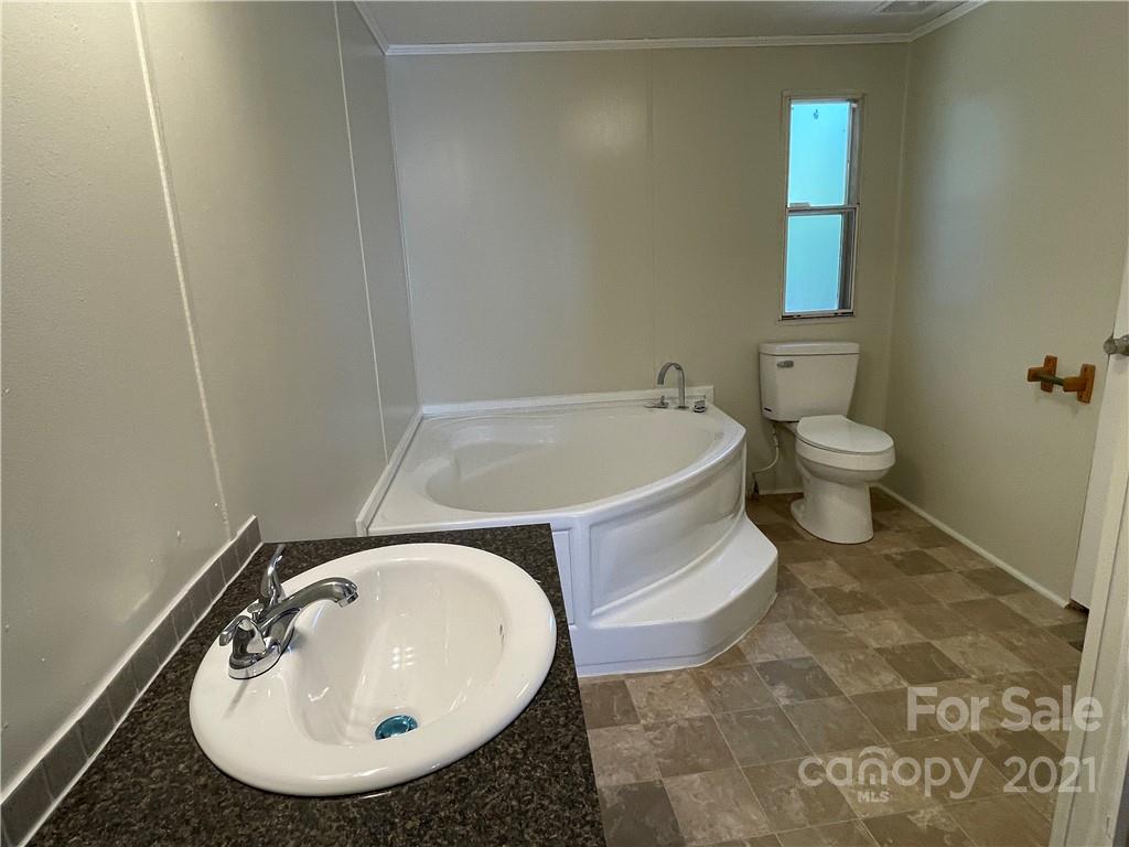 3936 Calico Road Lenoir, NC 28645 - Photo 18 of 32 Gallery Image 18
