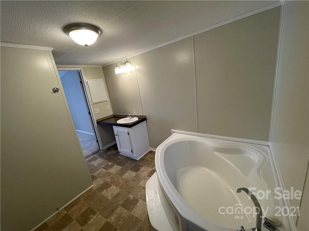 3936 Calico Road Lenoir, NC 28645 - Photo 19 of 32 Gallery Image 19
