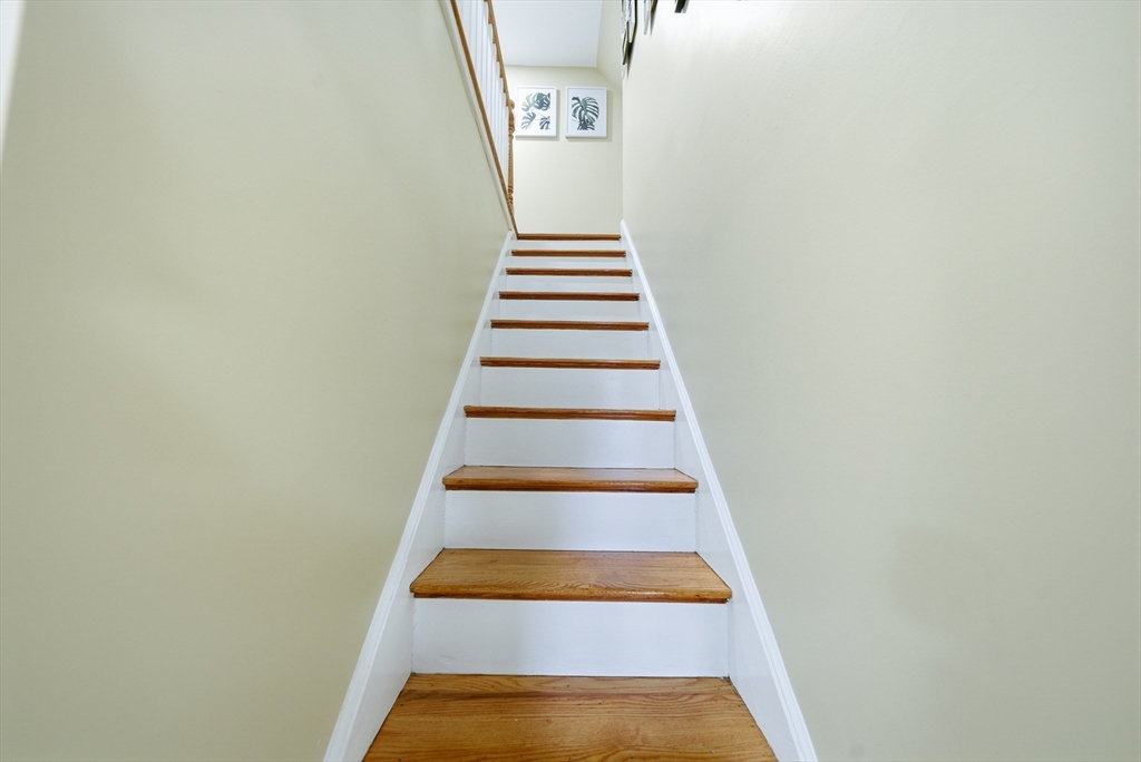 22 Black Rock Road Melrose, MA 02176 - Photo 14 of 32