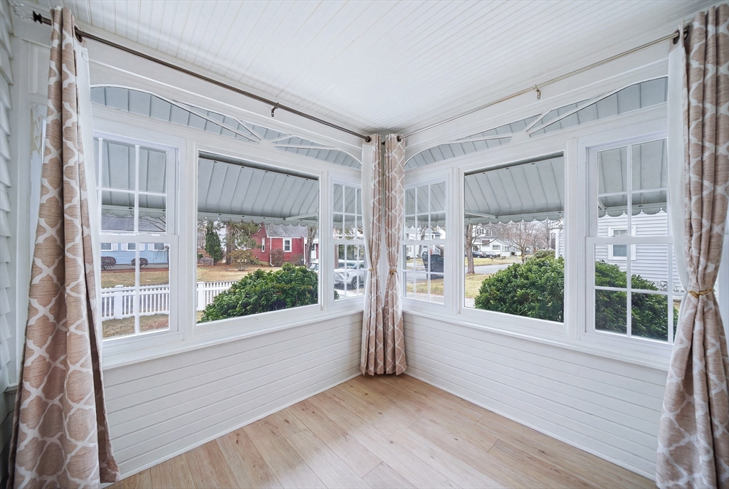 22 Black Rock Road Melrose, MA 02176 - Photo 9 of 32