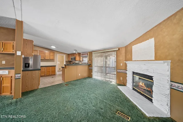 $269,000 | 30 Browns Creek Drive, Crossville, TN 38571