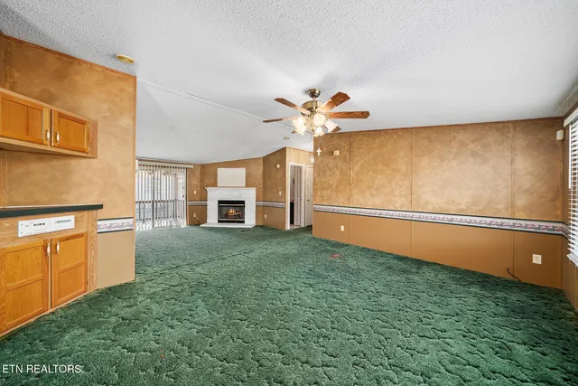 $269,000 | 30 Browns Creek Drive, Crossville, TN 38571