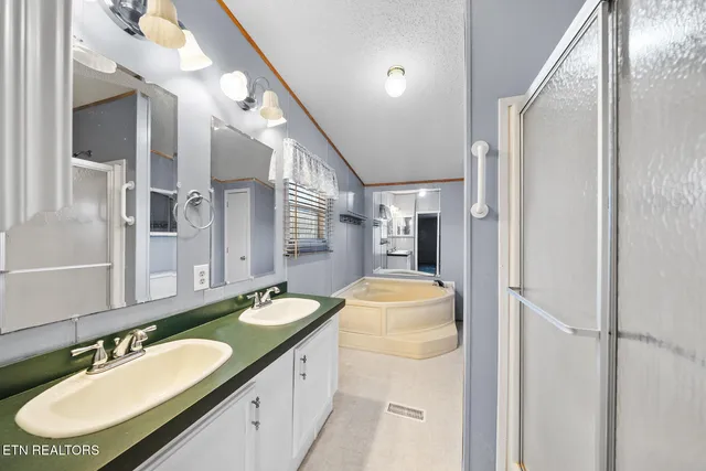 $269,000 | 30 Browns Creek Drive, Crossville, TN 38571