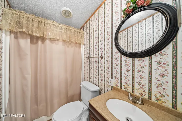 $269,000 | 30 Browns Creek Drive, Crossville, TN 38571