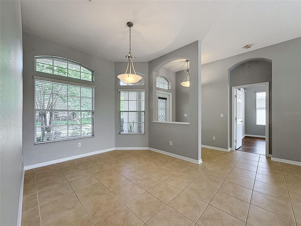 2021 Rutherford Drive Dover, FL 33527 - Photo 8 of 54
