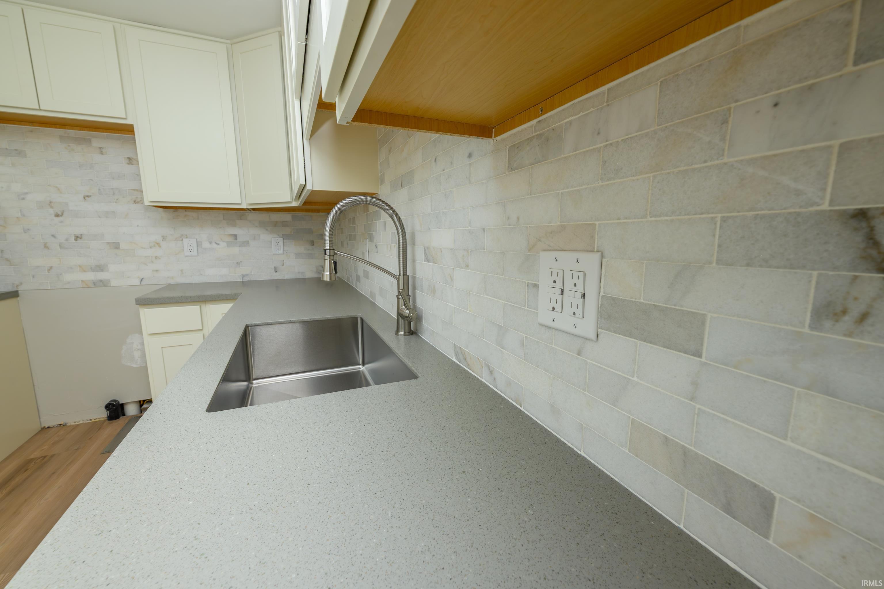 2117 South Beacon Street Muncie, IN 47302 - Photo 12 of 33