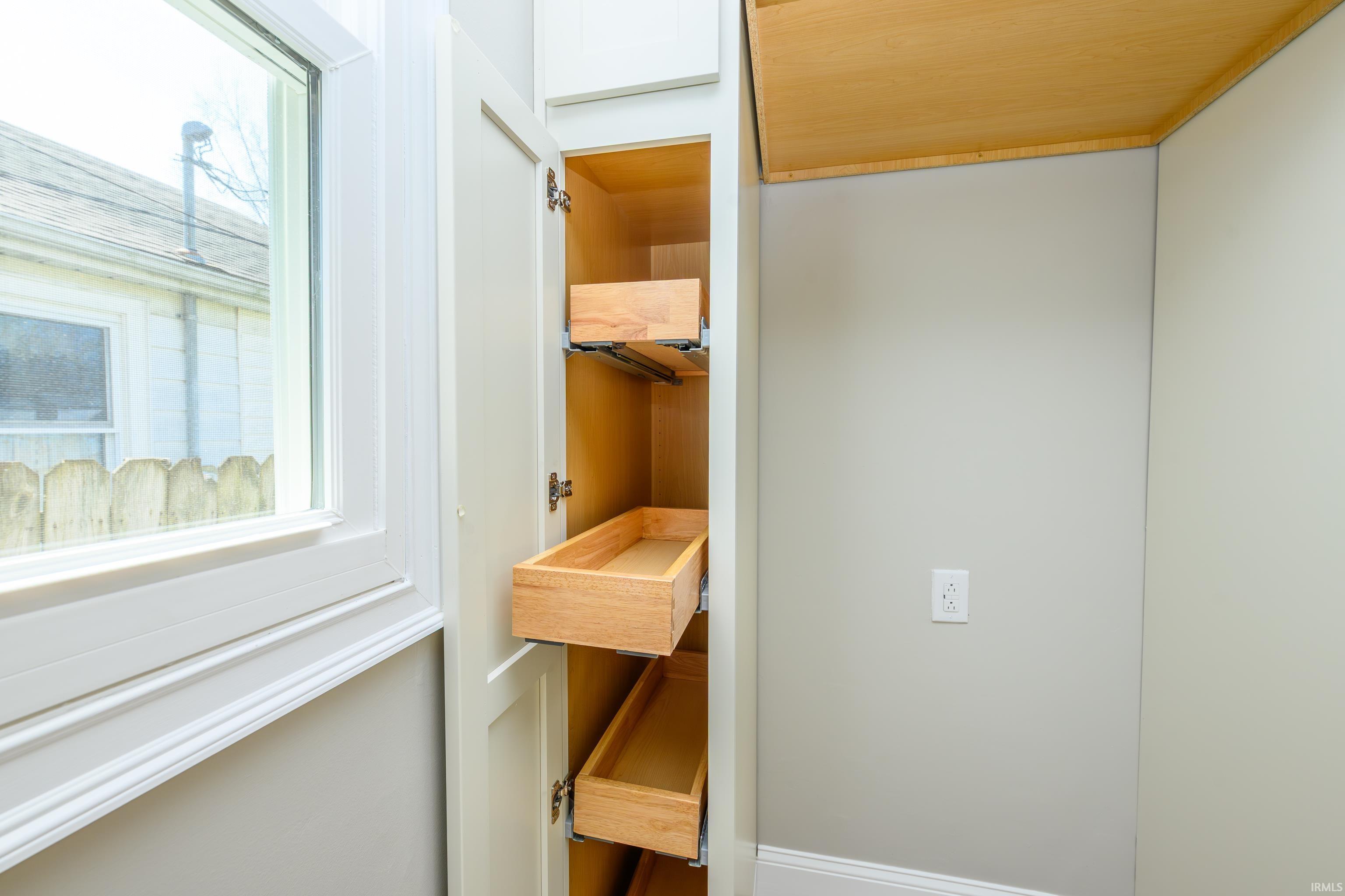 2117 South Beacon Street Muncie, IN 47302 - Photo 15 of 33