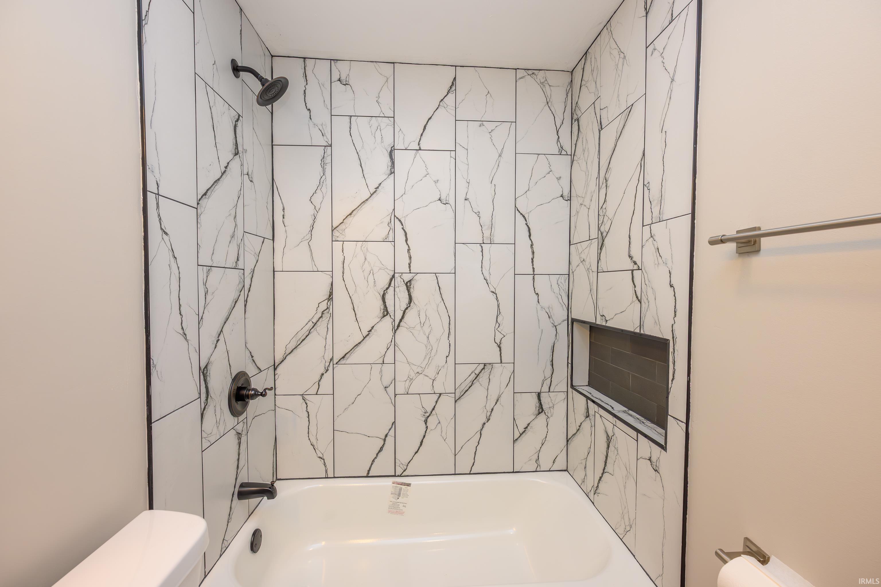 2117 South Beacon Street Muncie, IN 47302 - Photo 23 of 33