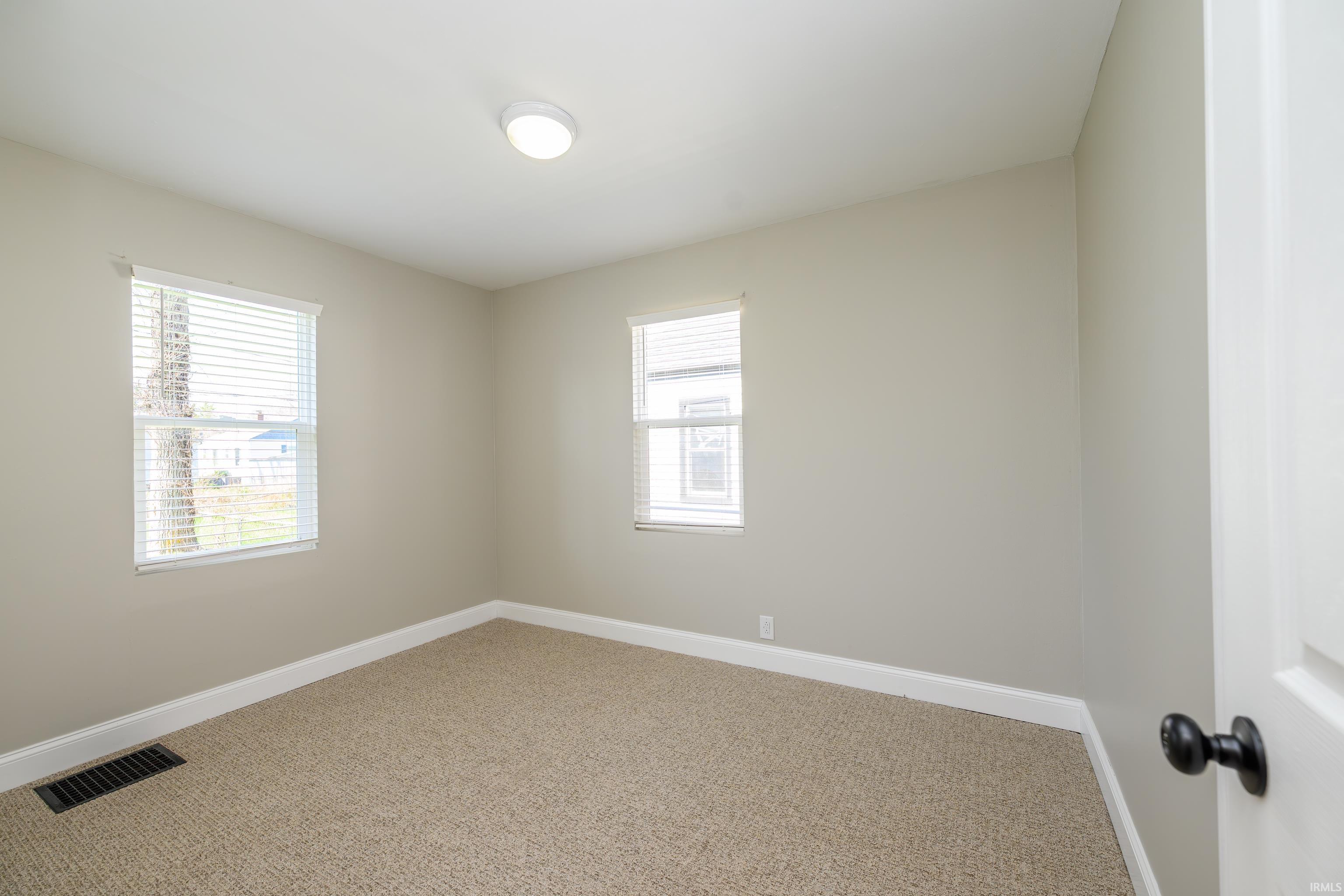 2117 South Beacon Street Muncie, IN 47302 - Photo 26 of 33