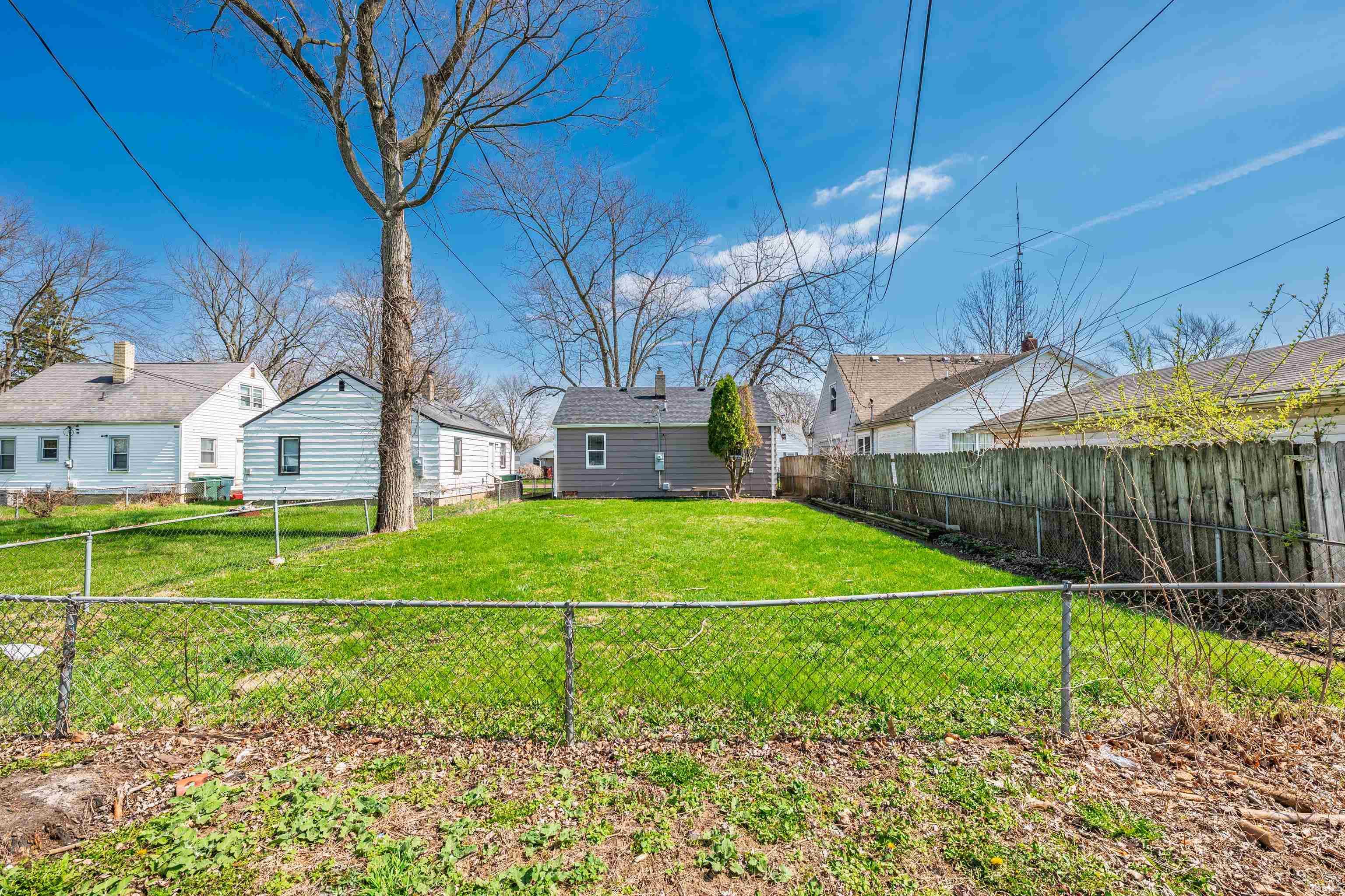 2117 South Beacon Street Muncie, IN 47302 - Photo 31 of 33